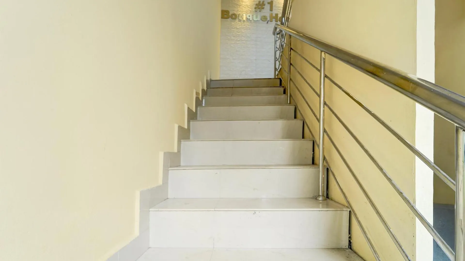 Super Hotel O Chakkaraparambu Vyttila Kochi