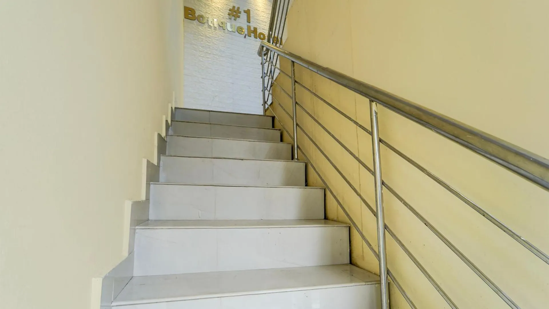 Super Hotel O Chakkaraparambu Vyttila Kochi
